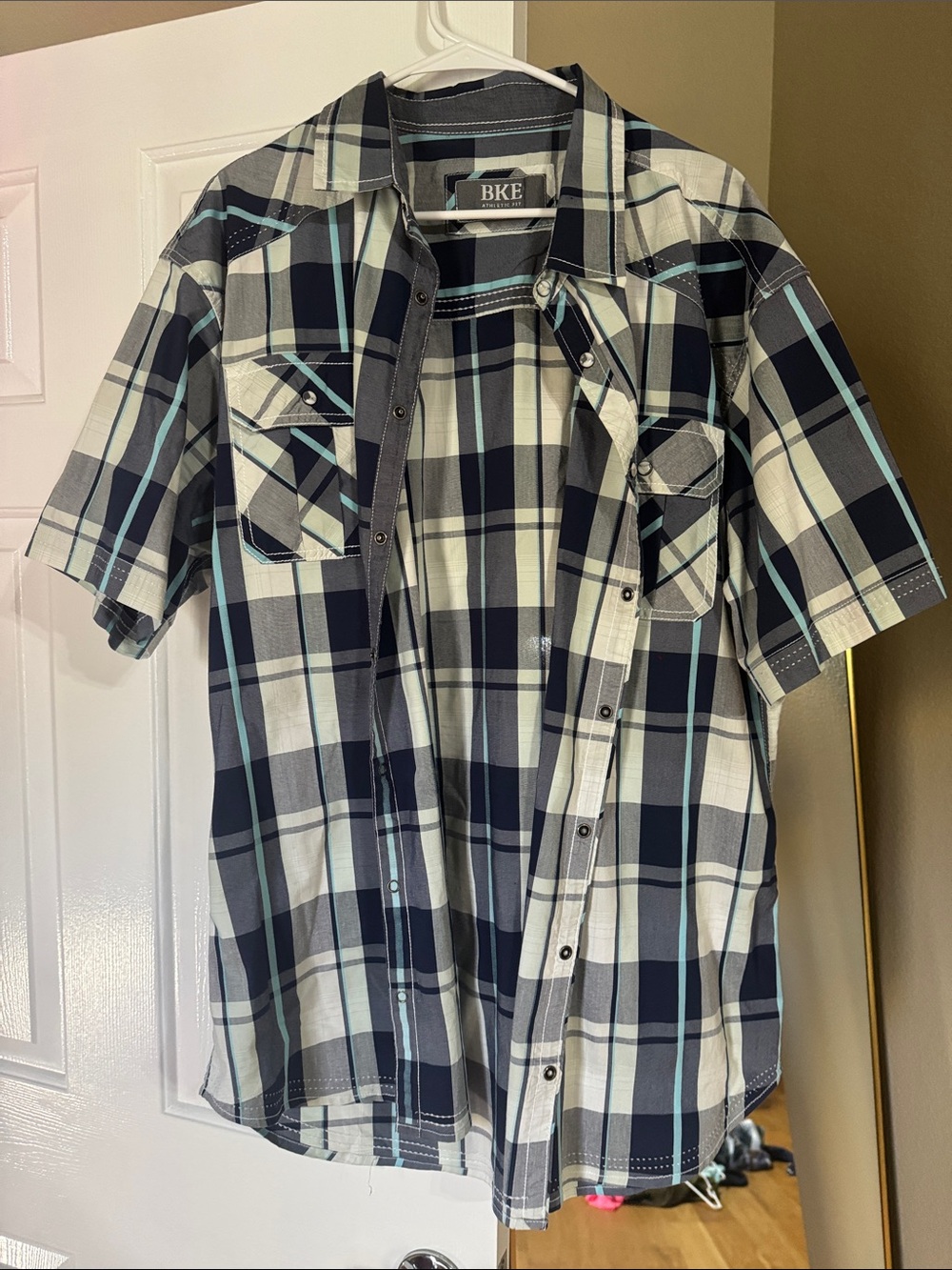 BKE Men’s Short Sleeve Plaid Button-Up Shirt - Navy, White & Light Blue